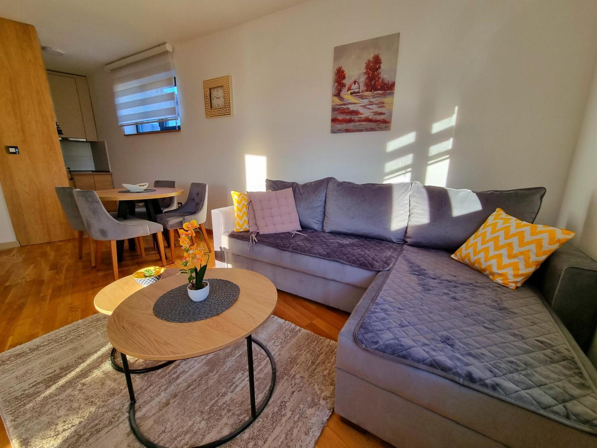 Apartment Leonardo 83